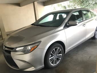 2016 Toyota Camry SE (70k miles) 2