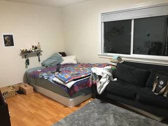 Beautiful Master Bedroom with Full Private Bath in Palo Alto 2