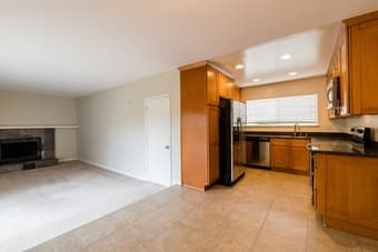 Live in a Mountain View house! Room for rent! 3