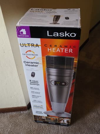 Ceramic space heater with remote and thermostat 1