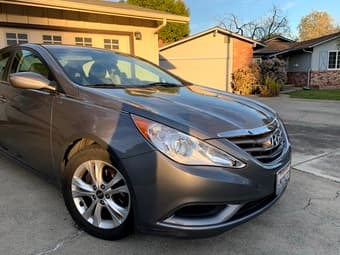 2011 Hyundai Sonata GLS 1
