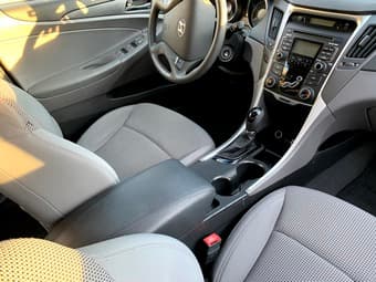 2011 Hyundai Sonata GLS 3