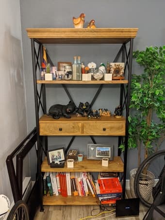 Wooden bookcase 1
