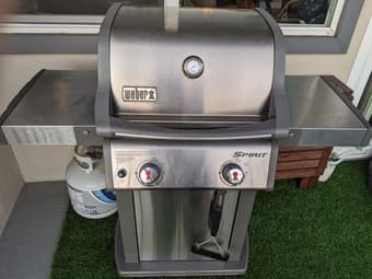 Weber gas grill + accessories 1