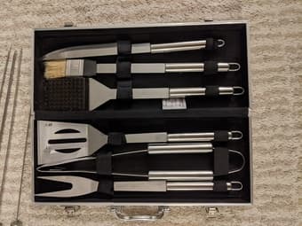 Weber gas grill + accessories 3