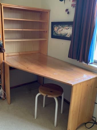 Corner desk 1