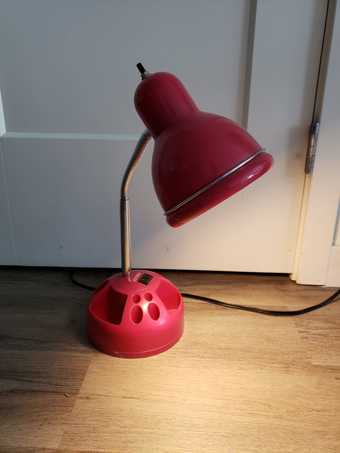 Table study lamp with stationery holder 2