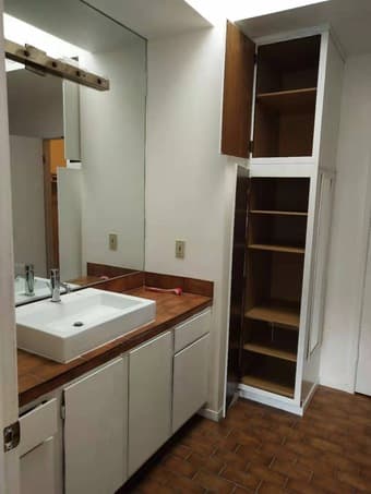 Furnished room in a 3BR house, walking distance to campus 1