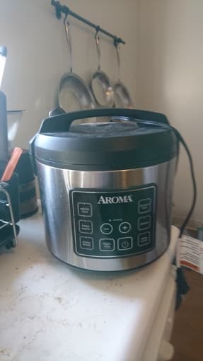 Aroma 20-cup digital rice cooker, food steamer, slow cooker 1