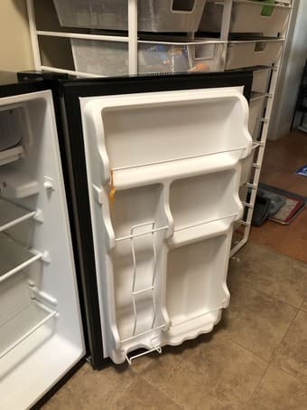 Frigidaire 3.3 cubic ft mini fridge 2