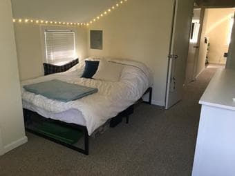 Room available in great apartment in downtown Palo Alto 3