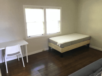 Prime location for spacious apartment near Stanford 1
