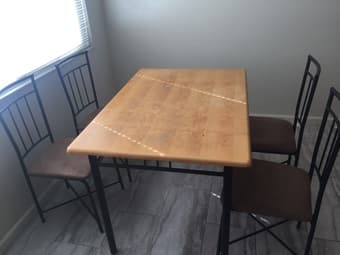 moving sale-dining table/ 1