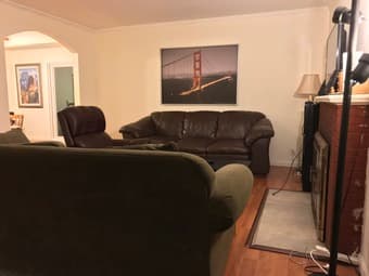 Room in 3BR w/two male professionals near IKEA/Amazon/ 101 exit 403B 1