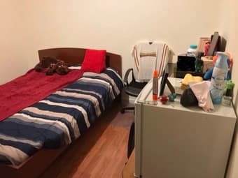 Room in 3BR w/two male professionals near IKEA/Amazon/ 101 exit 403B 2