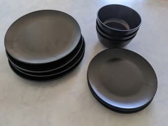 IKEA dinnerware set (4 large plates, 4 bowls, 3 small plates; black) 1