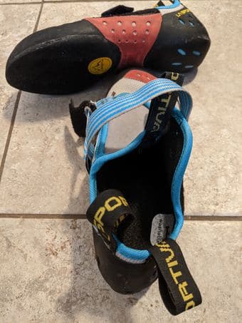 La Sportiva Oxygym Climbing Shoes, Women's size 7.5 2