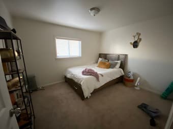 Single room Redwood City $1200 a month 1