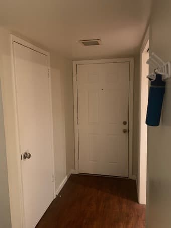 Stanford student or recent grad roommate wanted 1