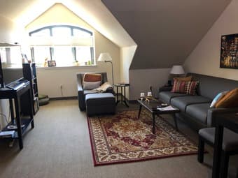 Air-Conditioned Bedroom/Private Bath in Munger Graduate Two-Bedroom 3