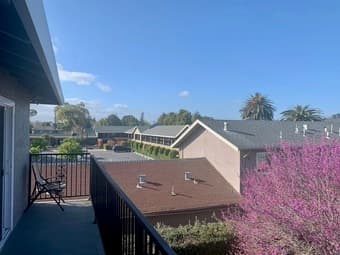 Room available in Palo Alto, biking distance to Stanford/Caltrain. 1