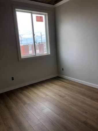 NEWLY RENOVATED 2-Flr Townhome Heated Floors Wood Beams Furnished 2