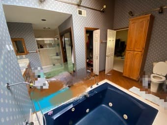 Master bedroom and private bath in house, w Los Altos from April!! 3