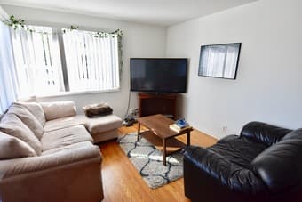 Bedroom (Furnished) in a 5 bed, 2 bath House - 15 min bike ride to cam 3