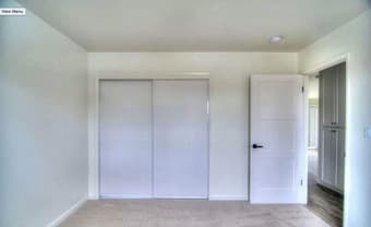 One bedroom in 2 bedroom/1 bathroom apartment in the heart of MV 1