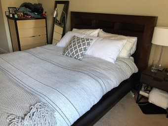 Dark Brown Contemporary Wooden Bed Frame (Queen-Sized) - For Sale 3