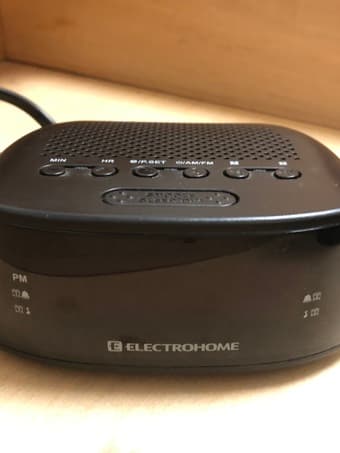 alarm/radio 1