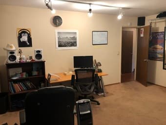 Single or double room in co-op style house, available now - $700-$1200 3