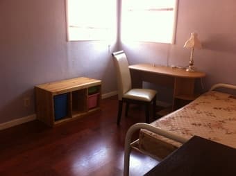 $950 Furnished room in a single house in Menlo Park rent from now 3