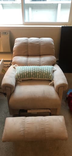 Recliner with removable back for easy transport (with free pillow!) 3