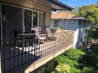2 rooms in downtown Palo Alto in a 3B/2B 2