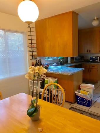 Palo Alto room with private bathroom walk to University Ave-$1800/m 2