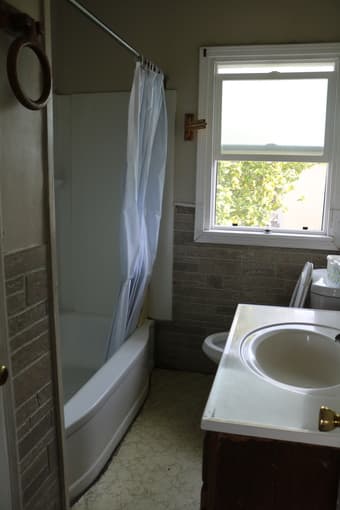$500 Enjoy a beautiful single house in this special time from now 3