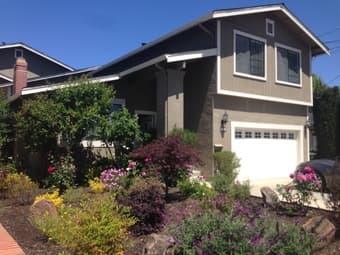 Seeking roommate in sunny 3 BR /2 BA Redwood City home 1