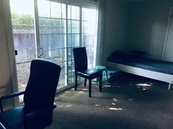 Available now! Menlo park living room for rent 门罗公园客厅出租 1