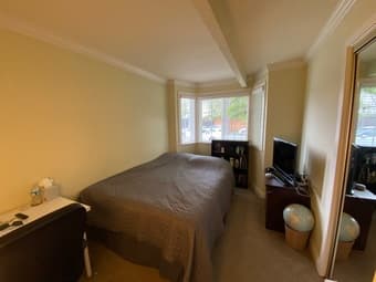 Private Room in RWC, available Now to Jul 31 possible lease renewal 1