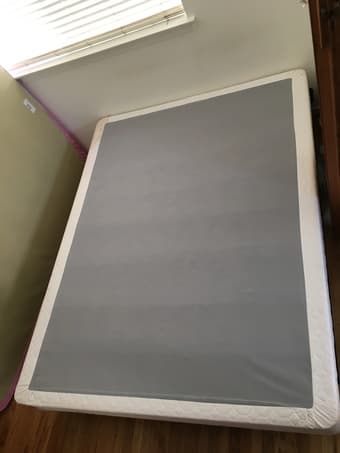 Queen box spring with metal bed frame 2
