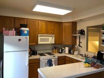Room Available in 3BR/3BA Townhouse in Mtn View 2