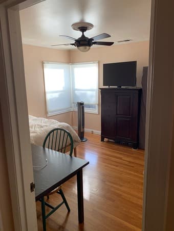 Summer sublet 1bd in 3bd Menlo Park starting June 1 1