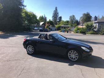 (new price) Mercedes-Benz SLK-350 Convertible 2