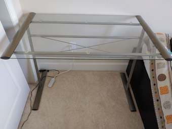 Table & office chair 3