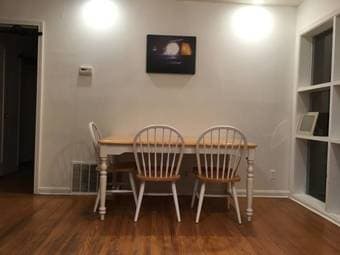 4BR/2BA 2000sf Furnished House with backyar 2