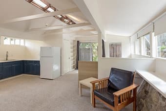 Charming studio cottage in Portola Valley with amazing views! - $2,600 1