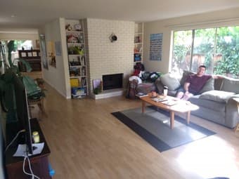 Large furn. bedroom in Palo Alto home-Month to Month-Avail Immed 2