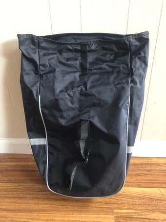 [For Sale] Waterproof bike pannier 3