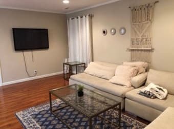 Master bedroom in 3B2B home in EPA - LADIES ONLY 3